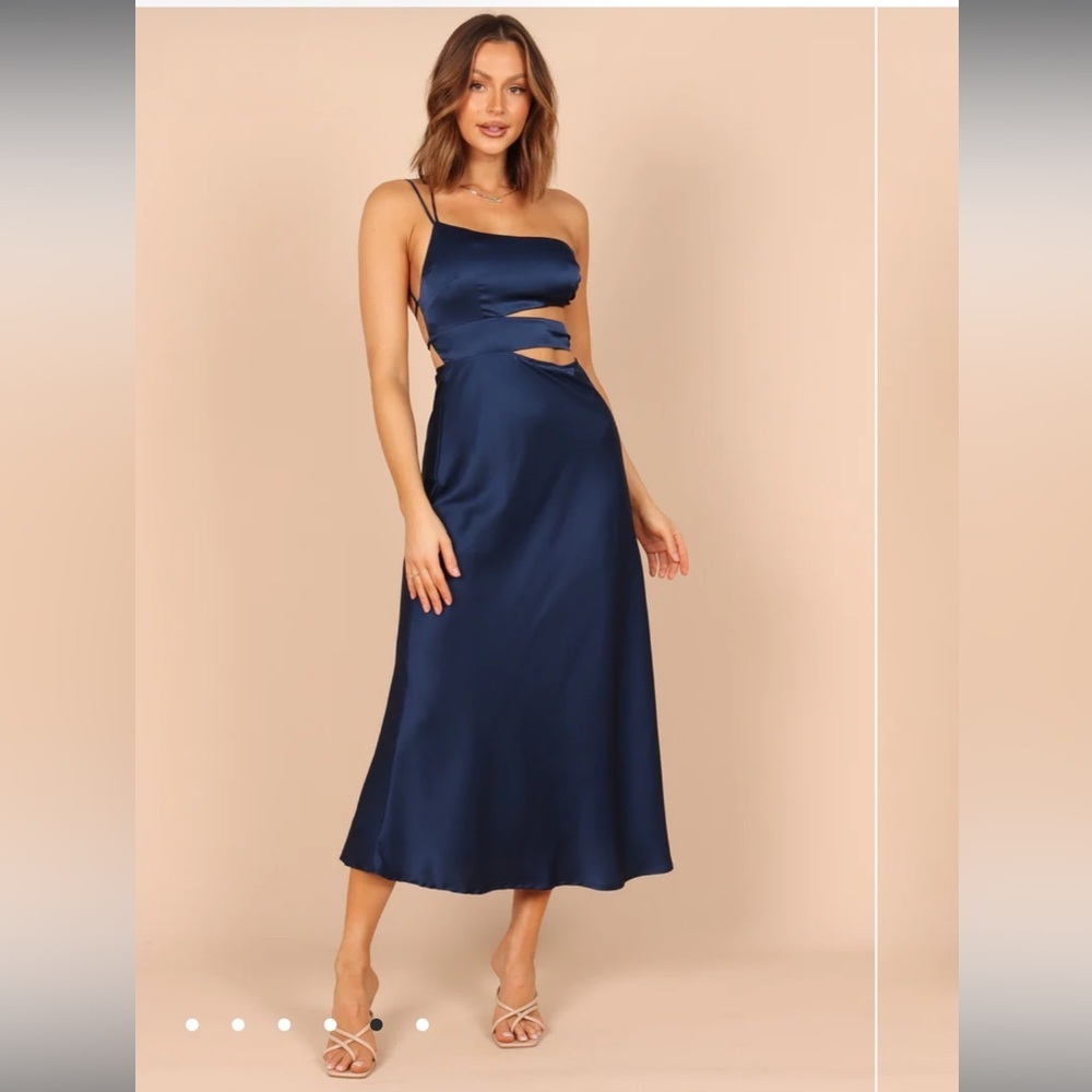 NWT Forelle One Shoulder Cut Out Midi Dress - Navy​​ - Picture 2 of 7